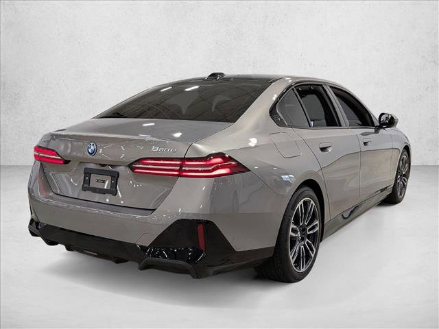 Used 2026 BMW 550e xDrive w/ Executive Package image 5