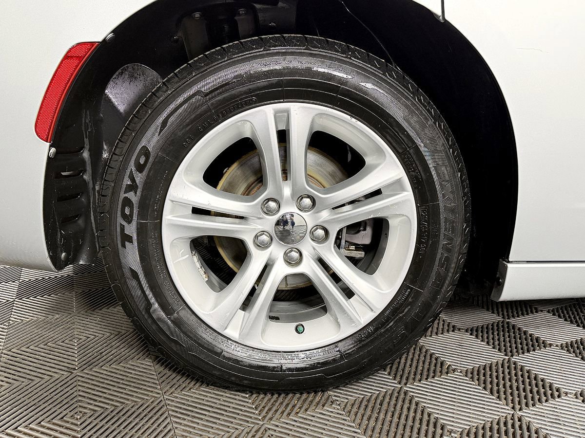 Used 2019 Dodge Charger SXT w/ Leather Interior Group RWD image 50