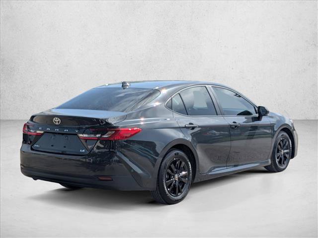 Used 2025 Toyota Camry LE FWD image 5