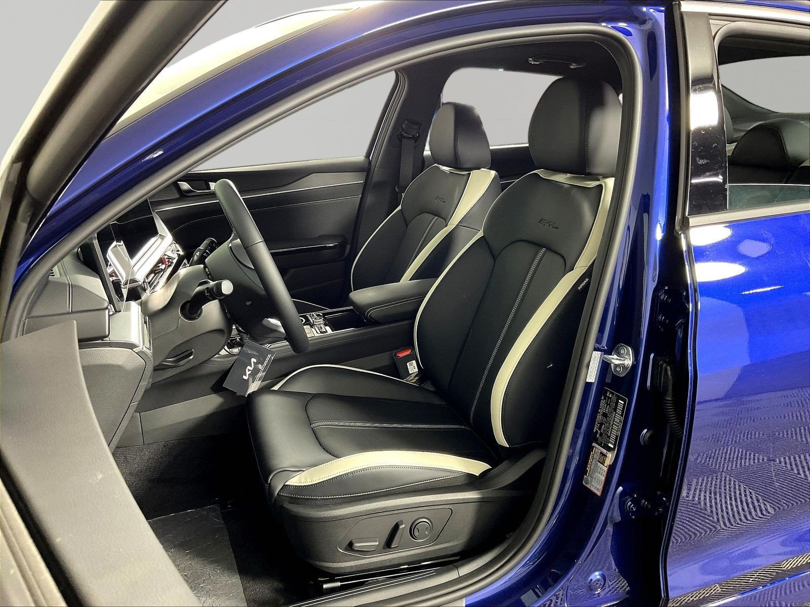 New 2026 Kia K5 GT-Line w/ GT-Line Premium Package FWD image 17