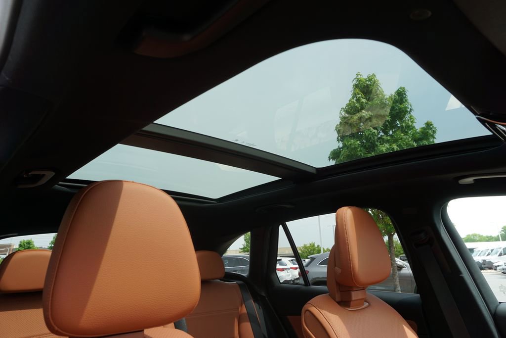 Certified 2025 Mercedes-Benz GLC 350e 4MATIC image 7