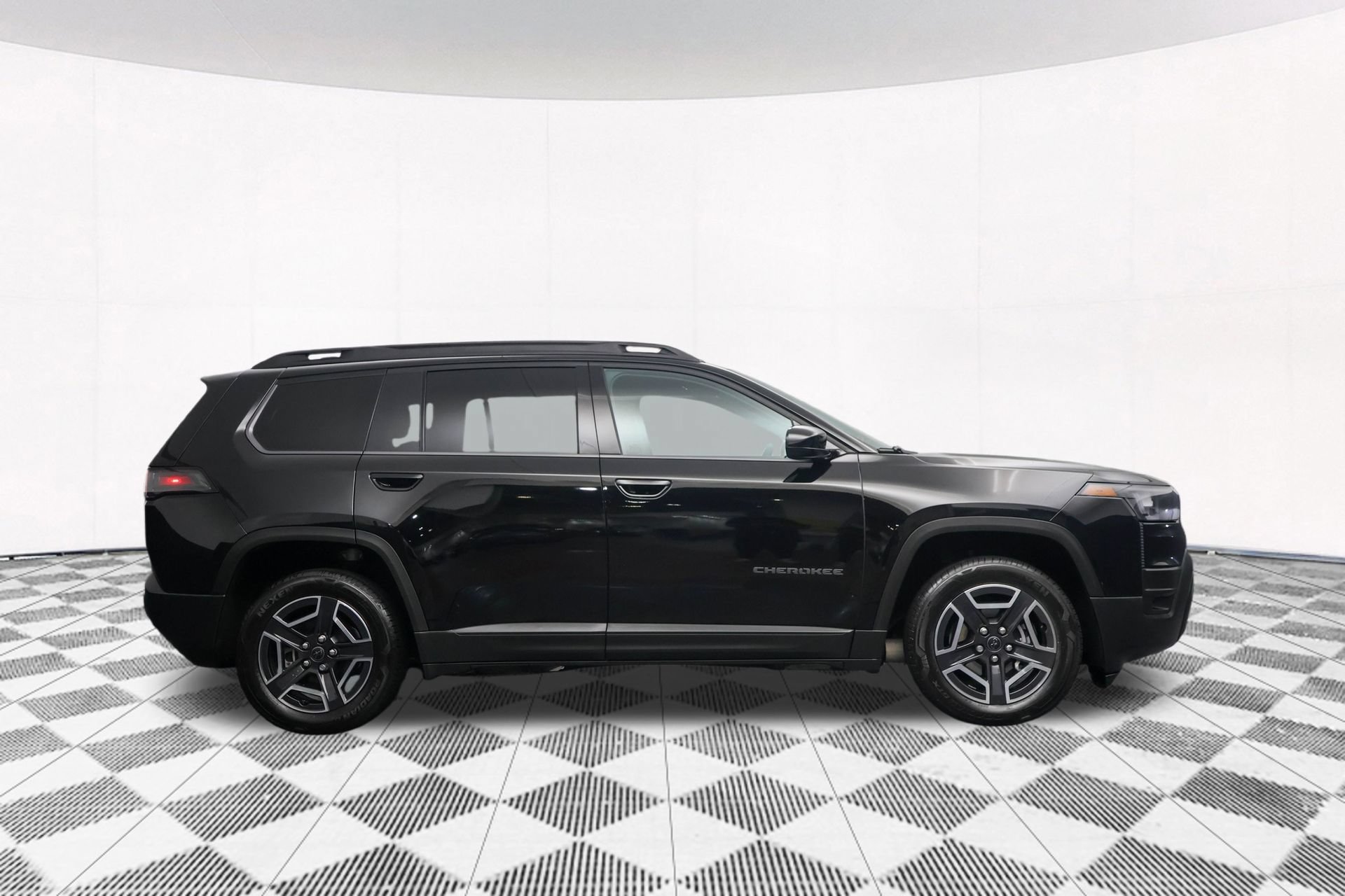 Used 2026 Jeep Cherokee Laredo AWD/4WD image 44