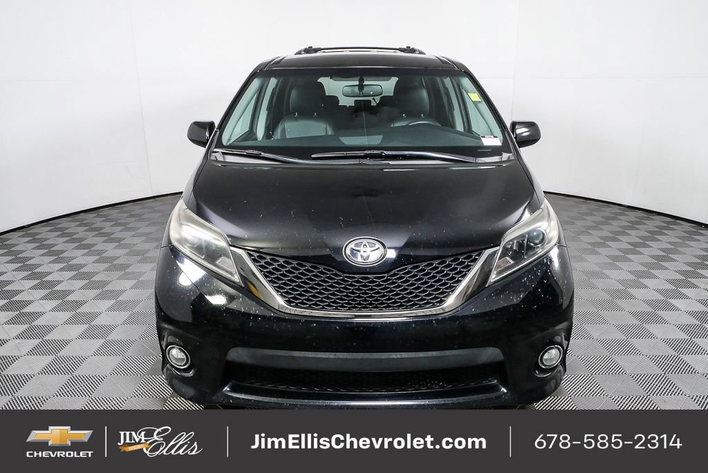 Used 2016 Toyota Sienna SE image 24