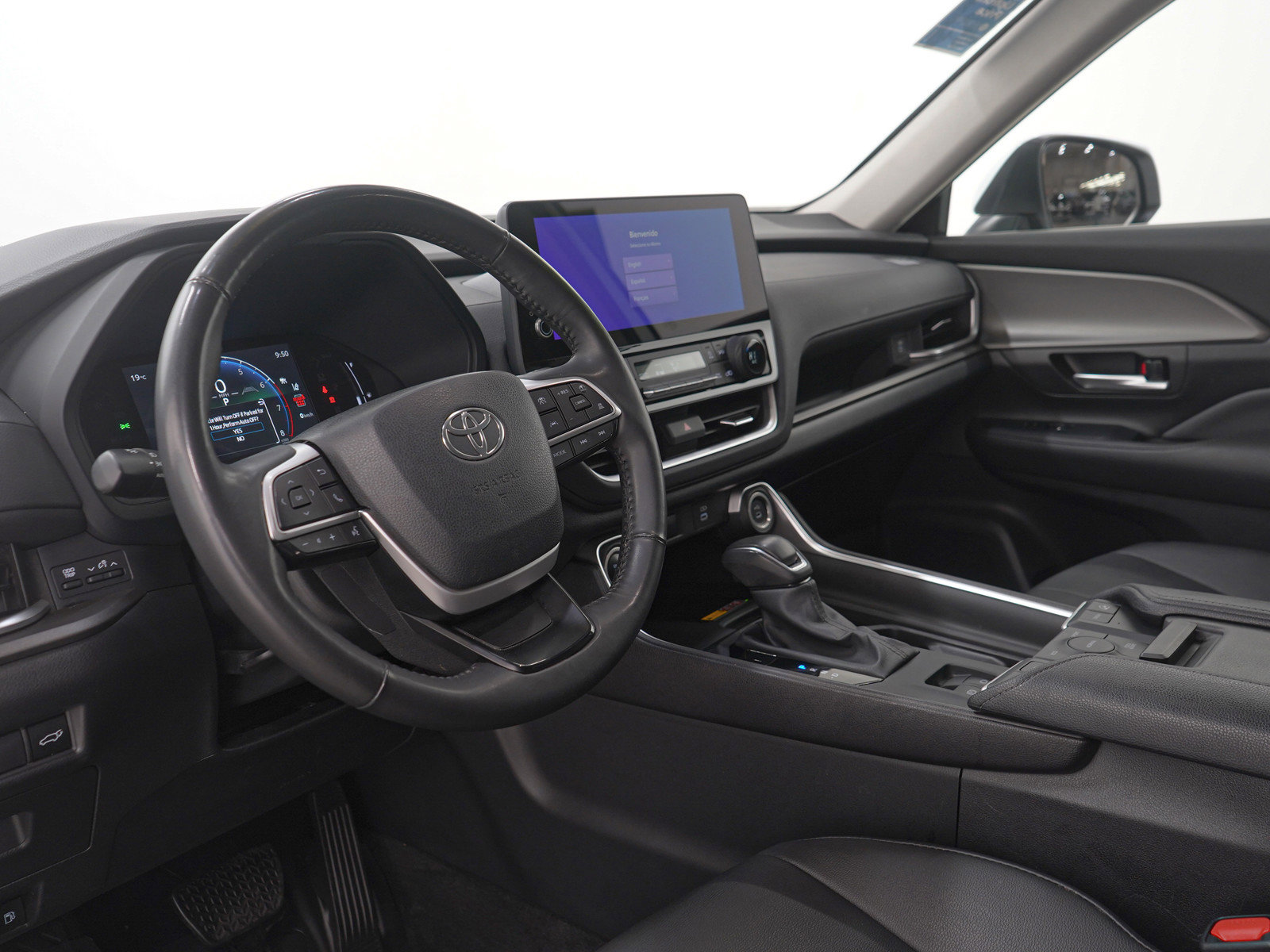 Used 2024 Toyota Grand Highlander XLE image 26