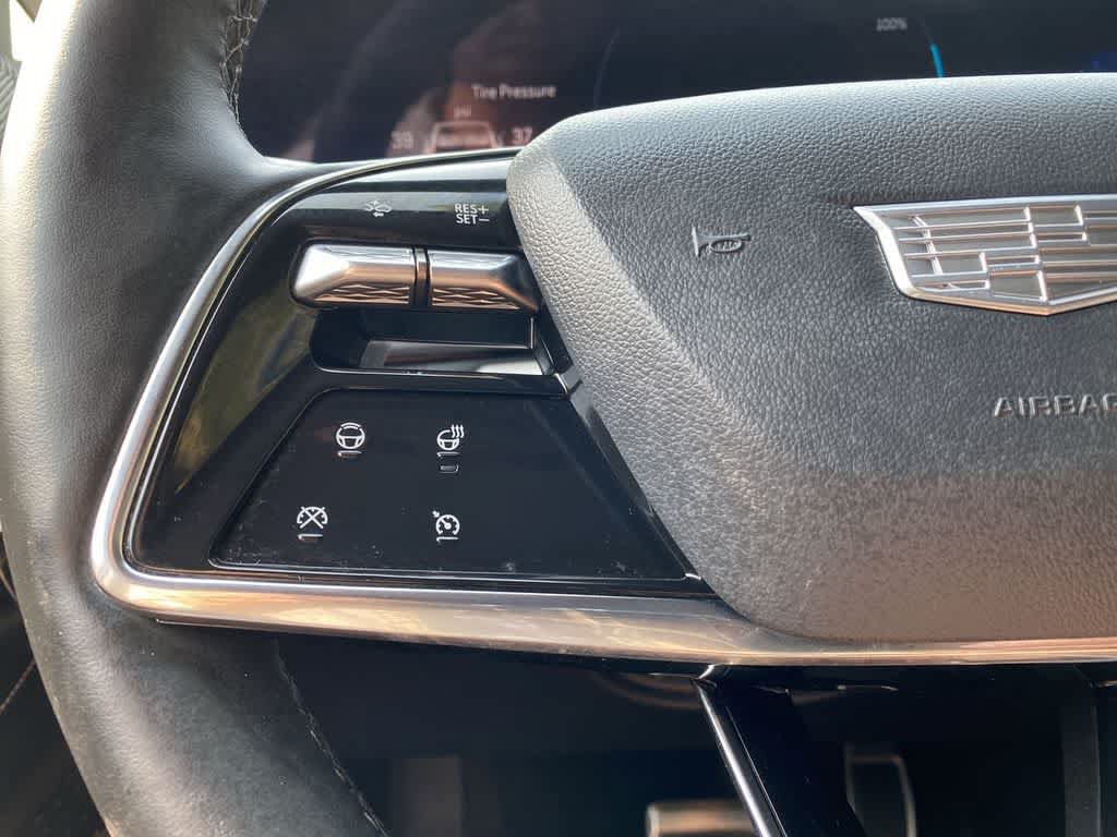 Certified 2025 Cadillac Optiq Sport 2 AWD/4WD image 21