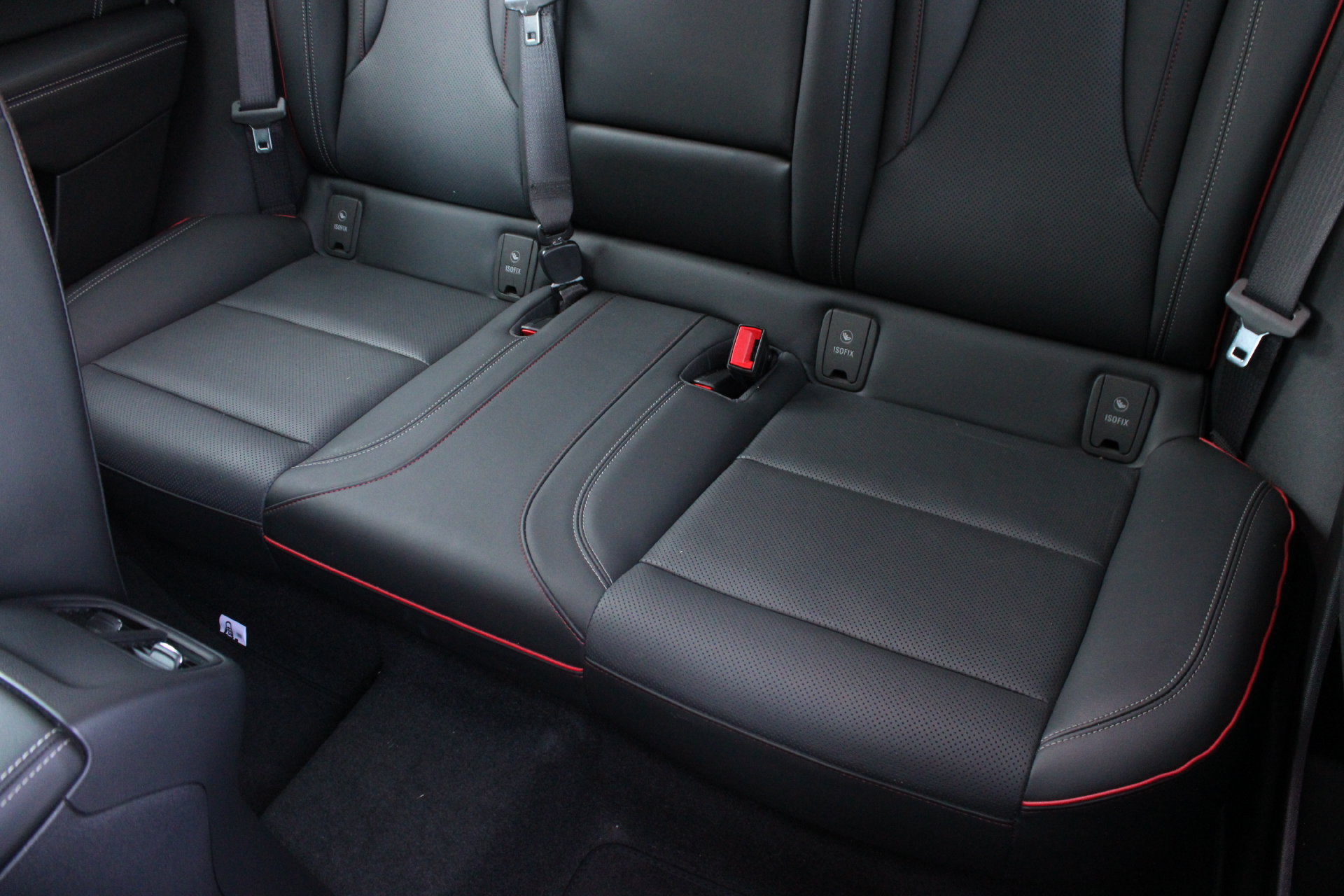 Used 2022 Buick Envision Essence w/ Sport Touring Package FWD image 17