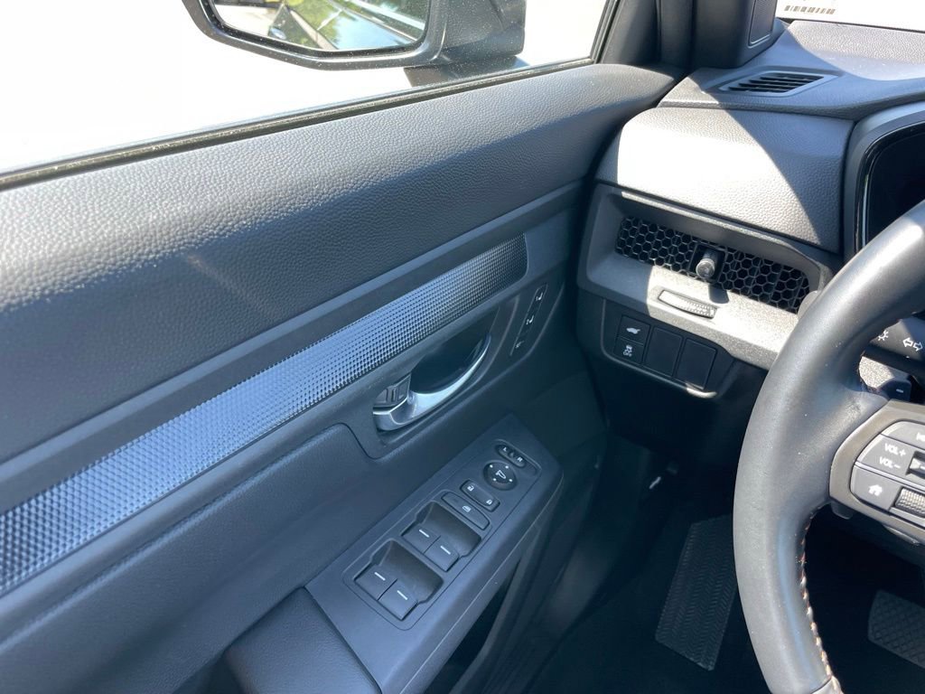Certified 2025 Honda CR-V Sport-L image 23