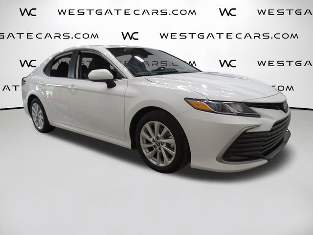 Used 2023 Toyota Camry LE image 2