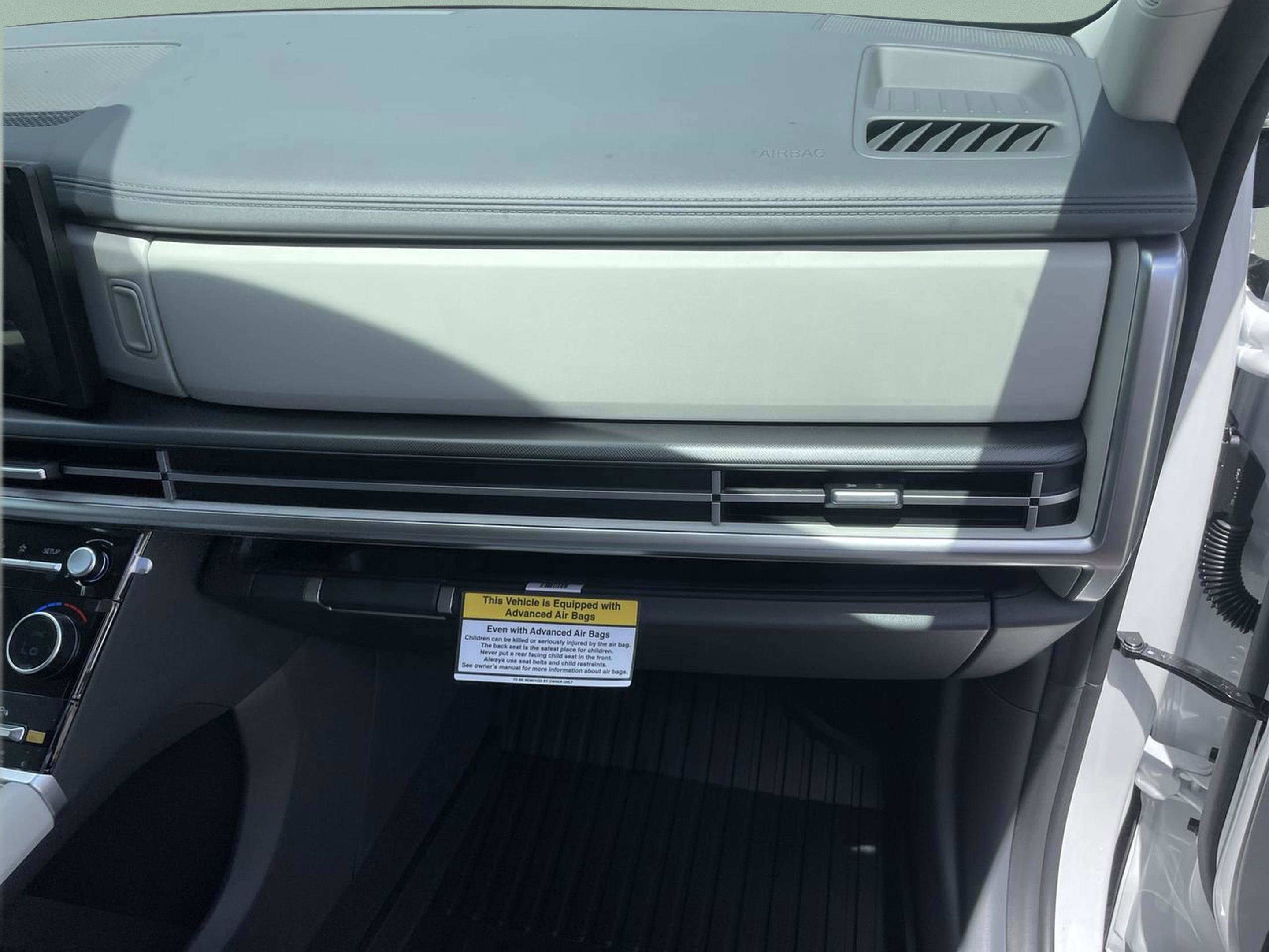 New 2026 Hyundai Santa Fe SE FWD image 23