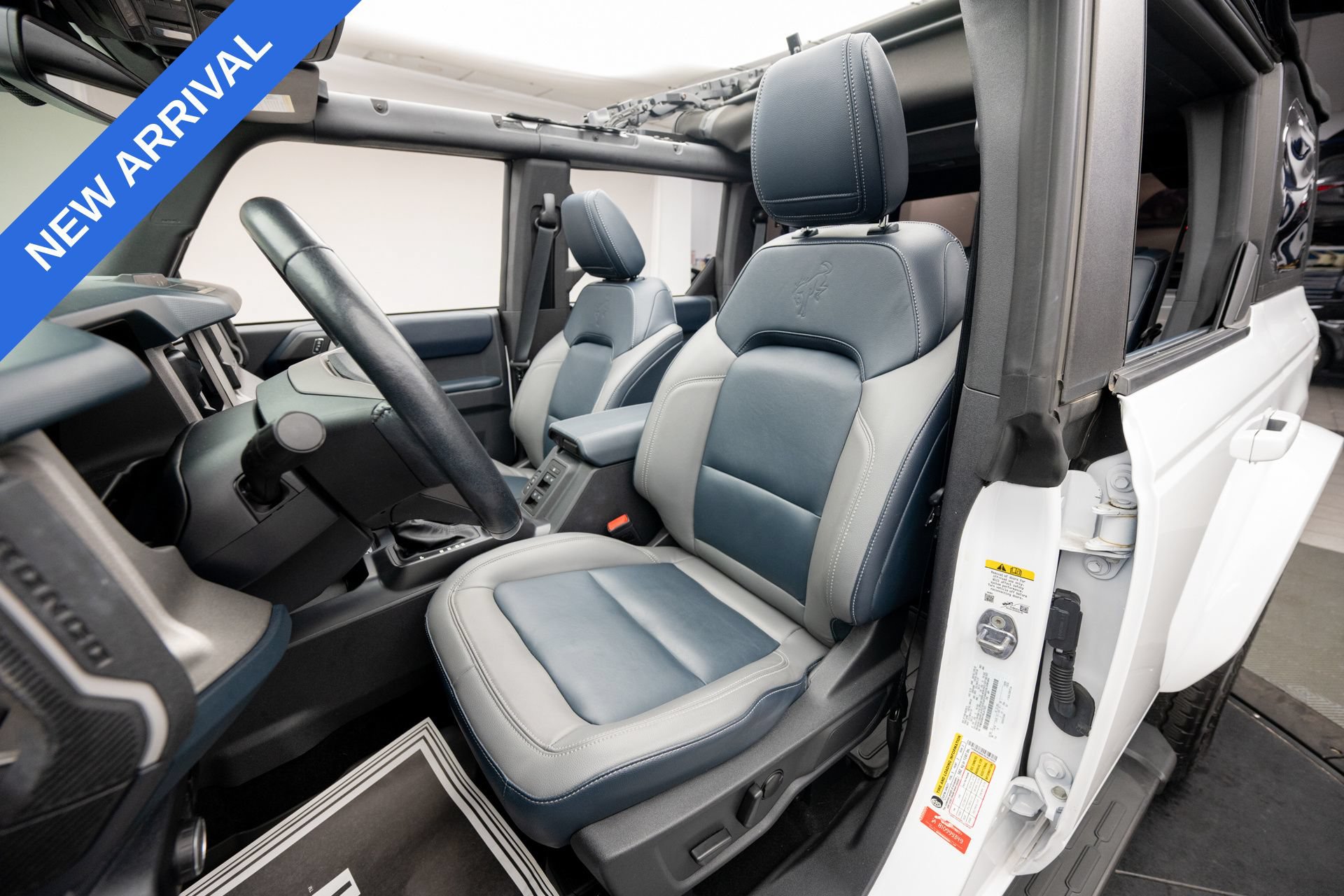 Used 2024 Ford Bronco Outer Banks AWD/4WD image 12
