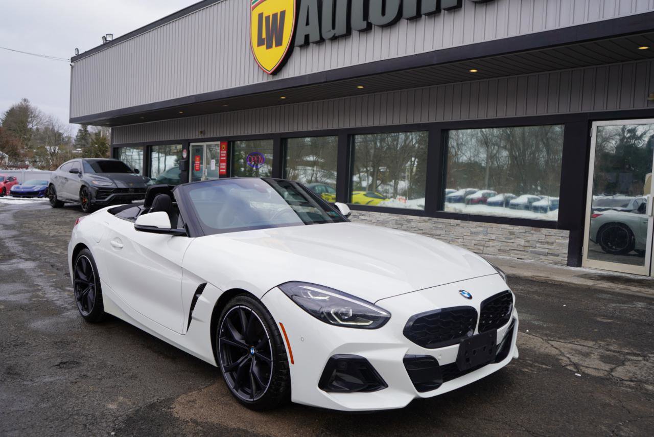Used 2023 BMW Z4 sDrive30i w/ Premium Package image 2