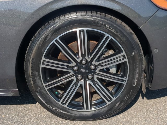 Used 2019 Lincoln Continental Reserve AWD/4WD image 11