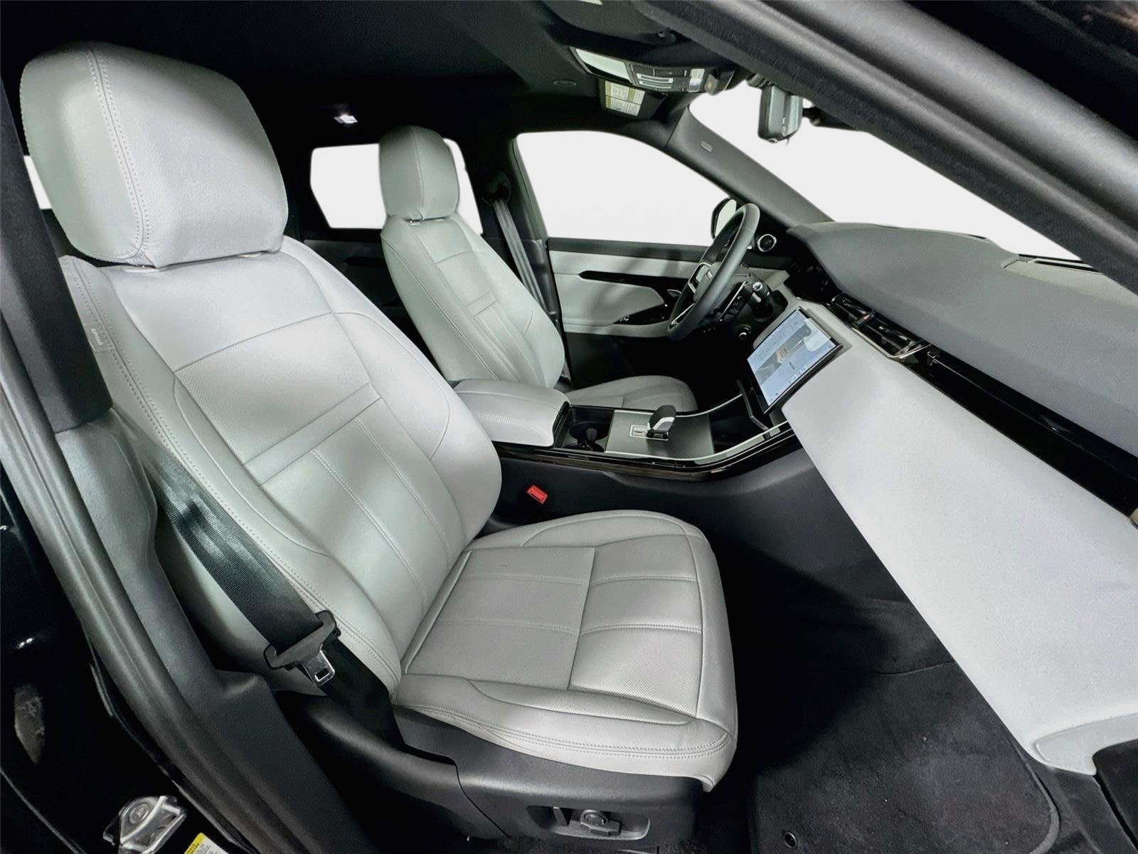 New 2026 Land Rover Range Rover Evoque S AWD/4WD image 30
