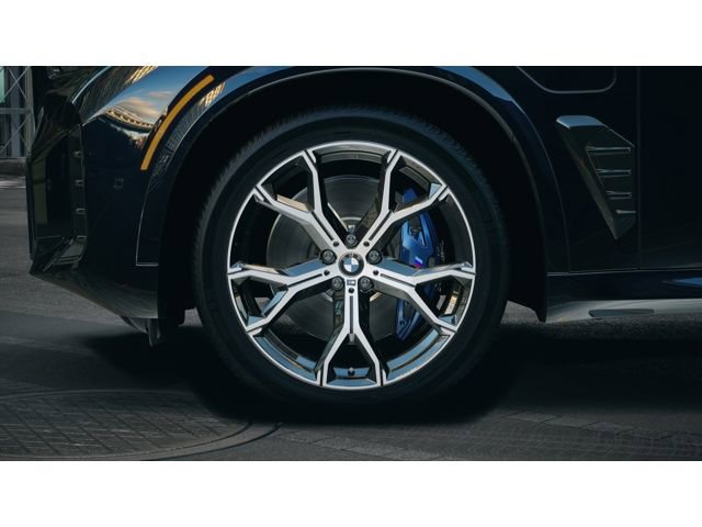 New 2026 BMW X5 xDrive50e w/ M Sport Package image 7