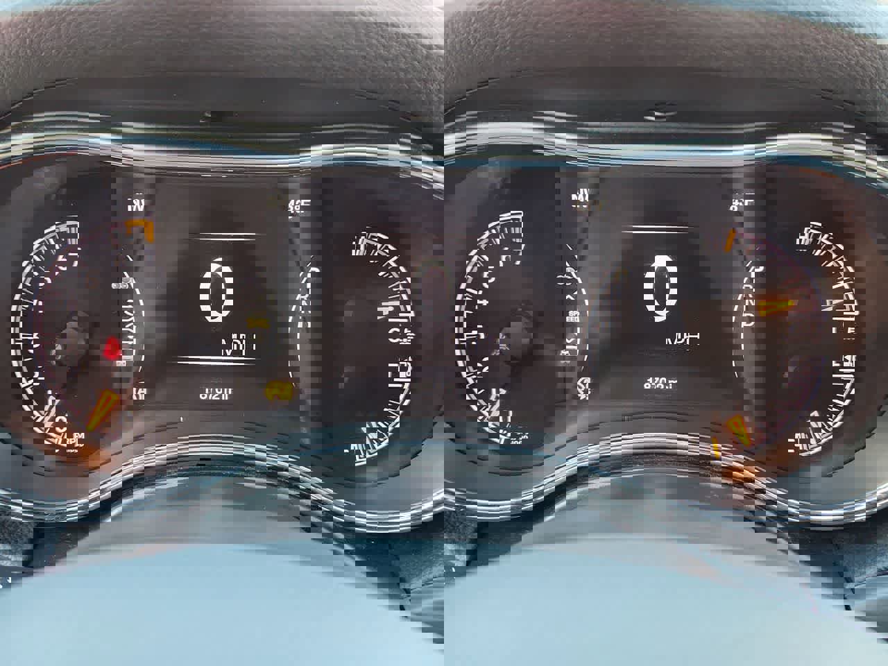 Used 2022 Jeep Grand Cherokee Limited w/ Tech Group image 22