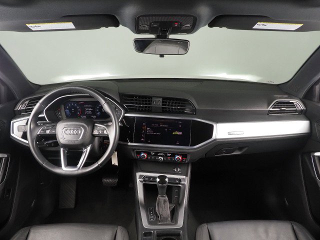 Used 2019 Audi Q3 2.0T Premium image 3