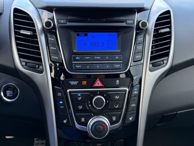 Used 2016 Hyundai Elantra GT FWD image 24