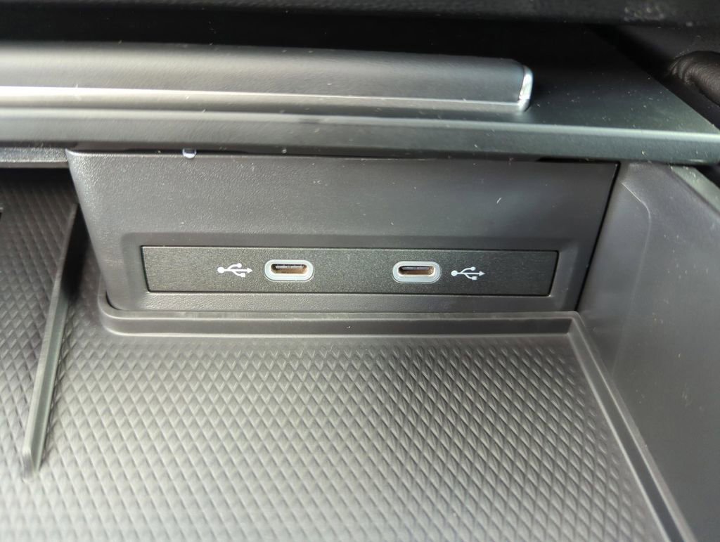 New 2026 Volkswagen Atlas Cross Sport SE image 34