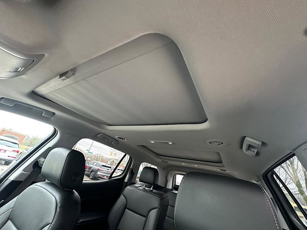 Used 2021 GMC Acadia SLT image 21