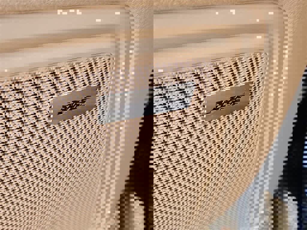 Certified 2025 Porsche Macan image 21