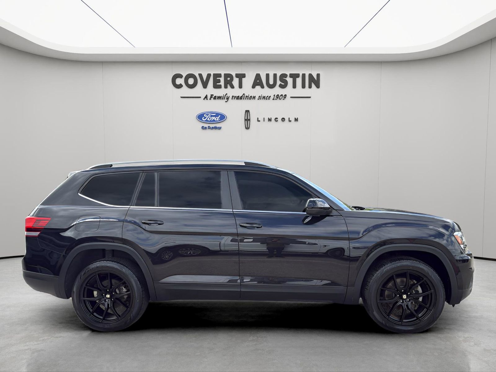 Used 2019 Volkswagen Atlas SE w/ Towing Package image 6