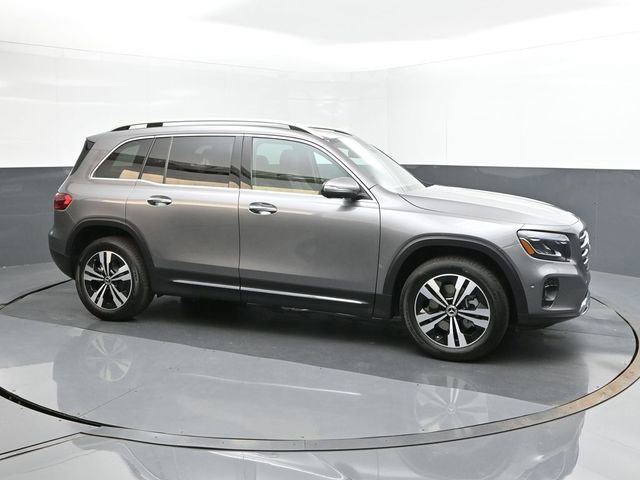 New 2025 Mercedes-Benz GLB 250 image 17