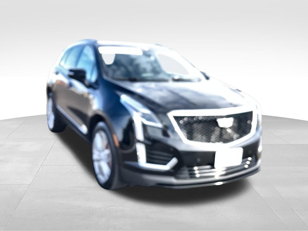 Used 2024 Cadillac XT5 Sportv w/ LPO, Floor Liner Package AWD/4WD image 2