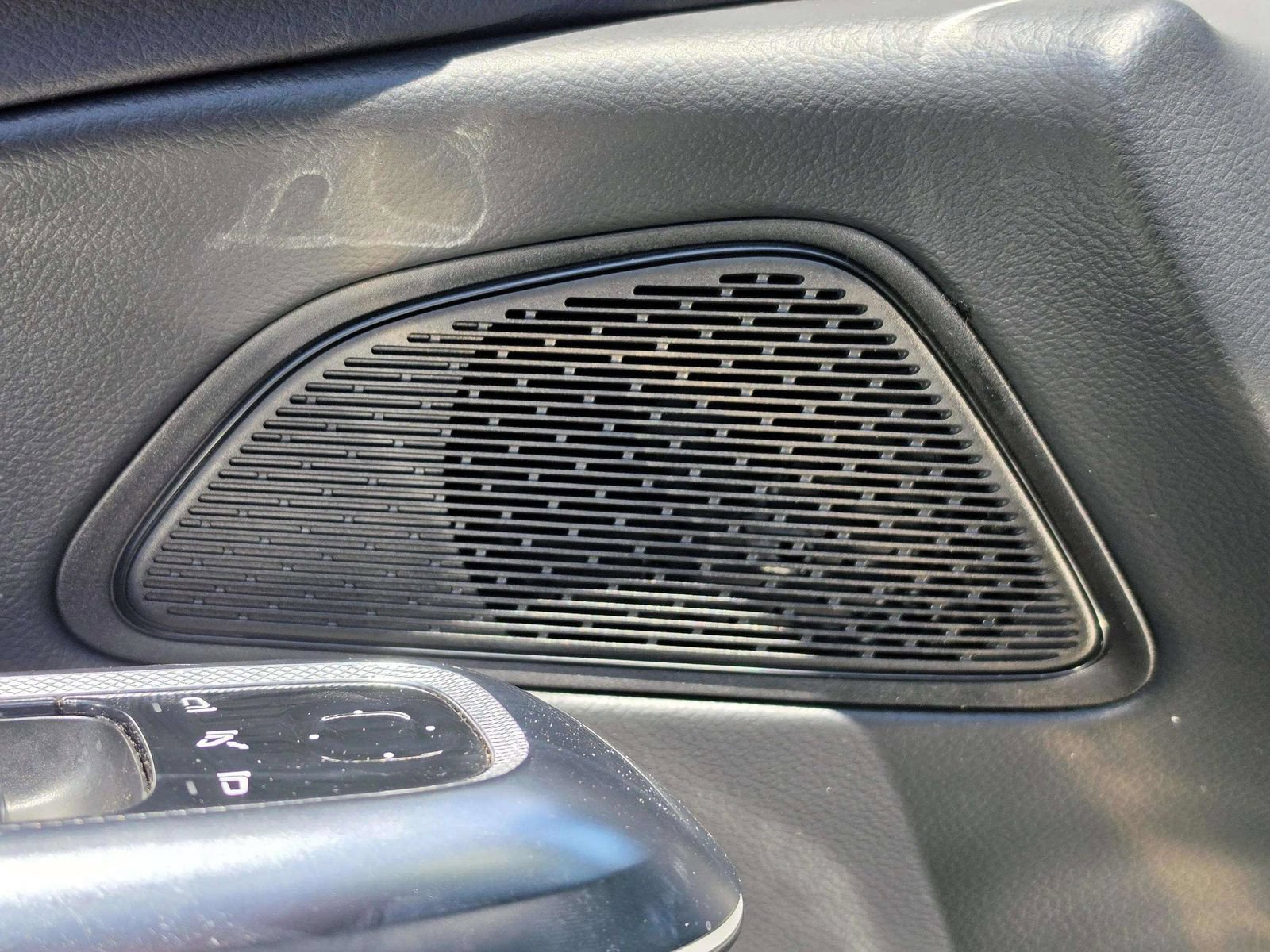 Used 2025 Mercedes-Benz E 350 4MATIC Sedan image 30