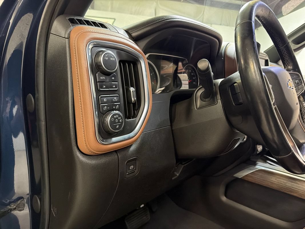 Used 2023 Chevrolet Silverado 2500 High Country AWD/4WD image 29