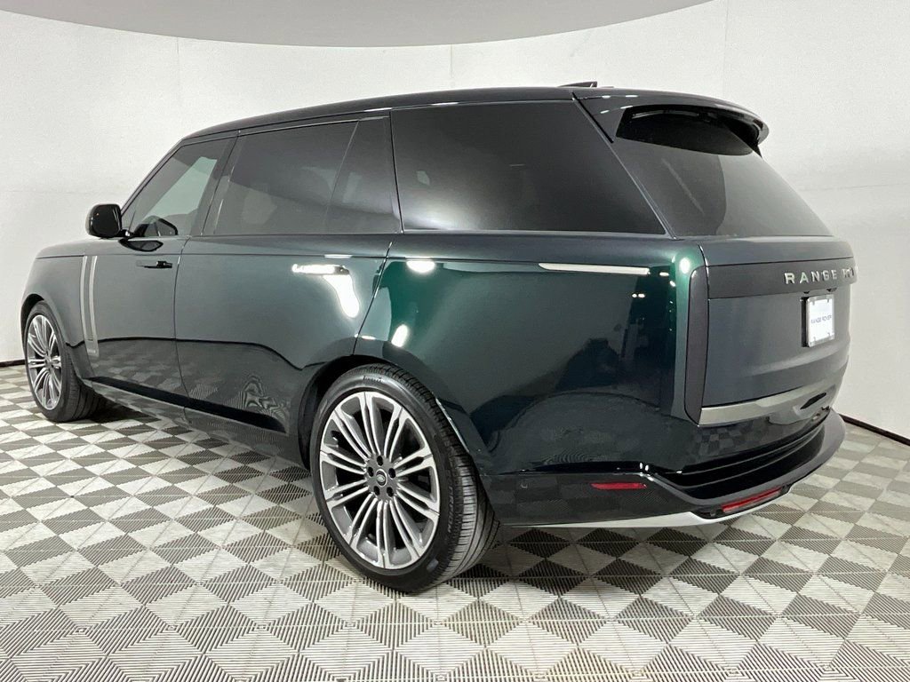 Used 2025 Land Rover Range Rover Long Wheelbase Autobiography image 3