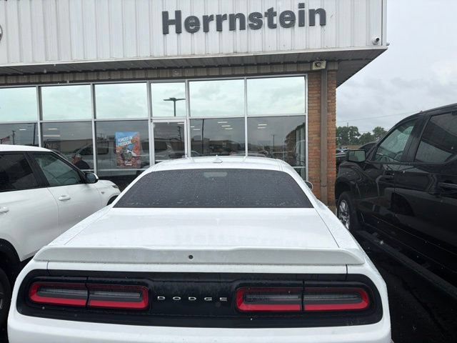 Used 2018 Dodge Challenger R/T Plus RWD image 8