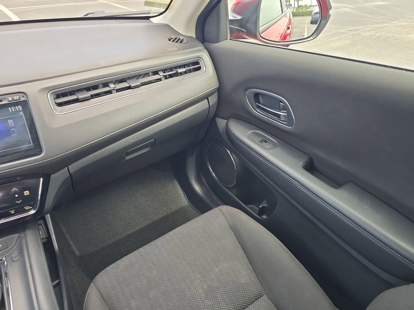 Used 2017 Honda HR-V EX image 11