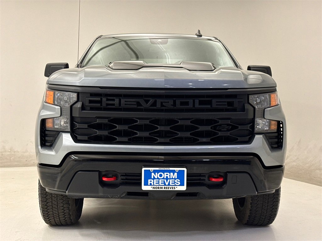 Used 2025 Chevrolet Silverado 1500 Custom Trail Boss w/ LPO, Dark Essentials Package image 3