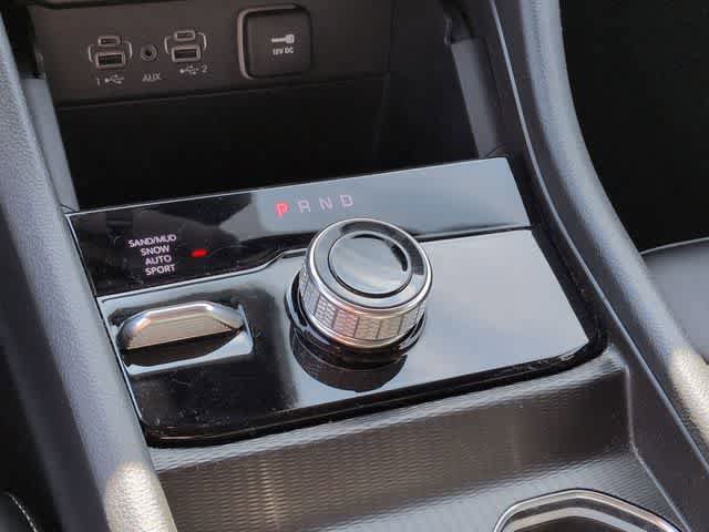 Used 2023 Jeep Grand Cherokee Limited AWD/4WD image 31