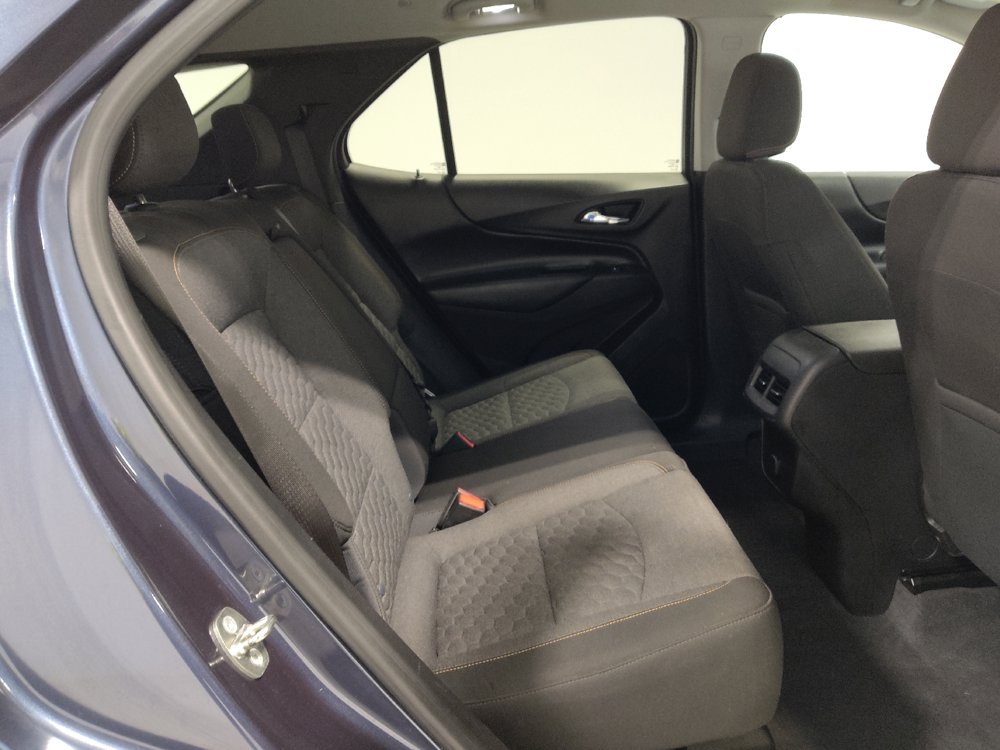 Used 2018 Chevrolet Equinox LT FWD image 19