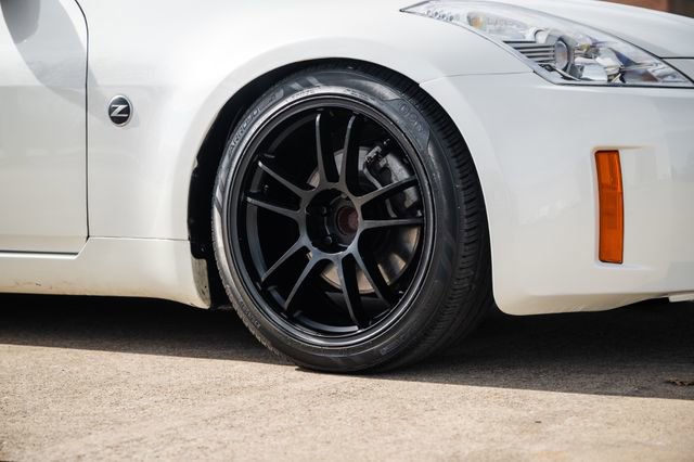 Used 2006 Nissan 350Z Coupe w/ (N93) Cargo Convenience Pkg image 38