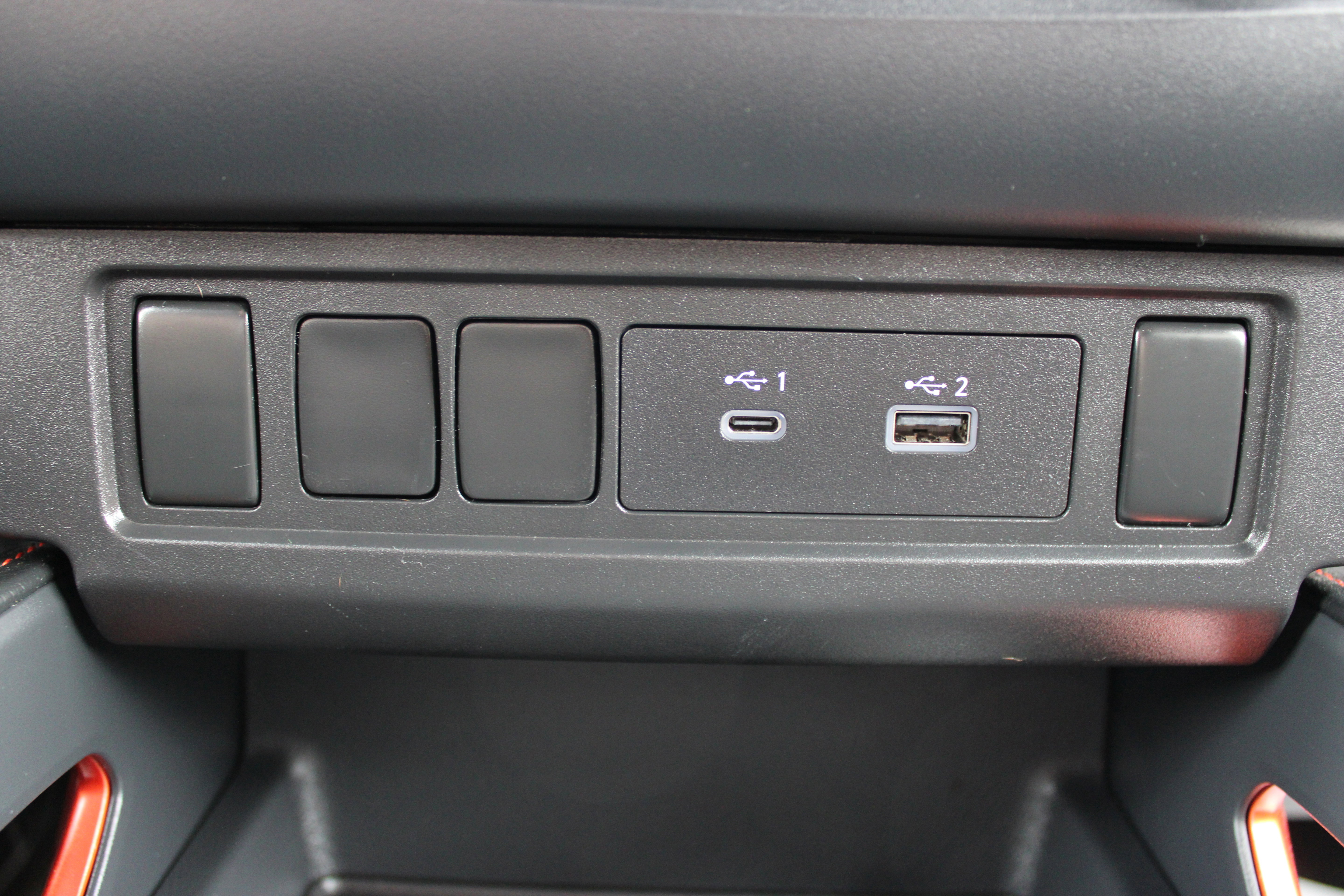 Certified 2022 Nissan Frontier PRO-4X w/ Off-Road Protection Package image 18