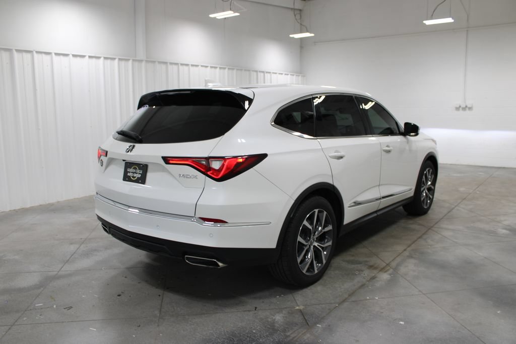 Used 2023 Acura MDX w/ Technology Package FWD image 9