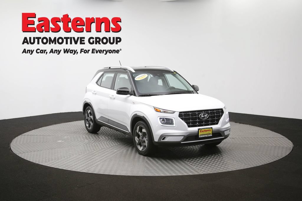 Used 2025 Hyundai Venue Limited FWD image 51