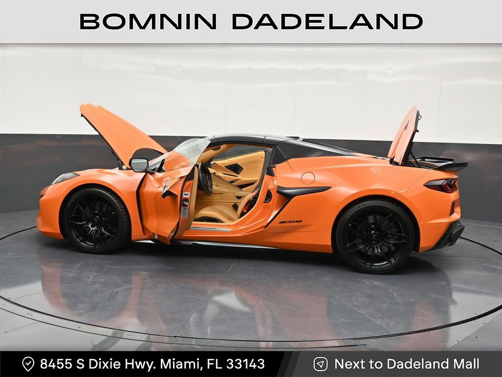 Used 2024 Chevrolet Corvette Z06 w/ Stealth Interior Trim Package image 31
