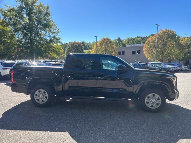 Used 2024 Toyota Tundra SR w/ SR Tow Package AWD/4WD image 4