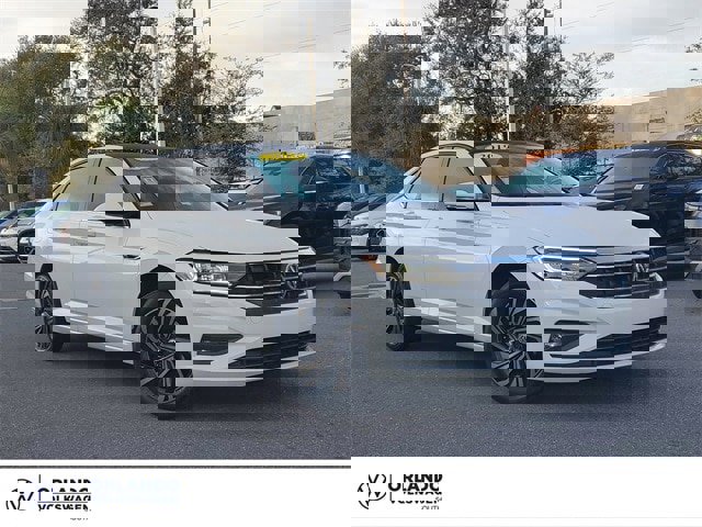 Used 2019 Volkswagen Jetta SEL Premium