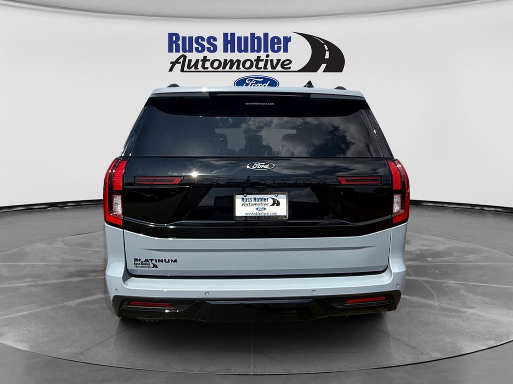 Used 2025 Ford Expedition Platinum w/ Stealth Performance Package AWD/4WD image 4