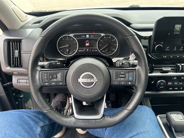 Used 2023 Nissan Pathfinder SL w/ SL Premium Package AWD/4WD image 40