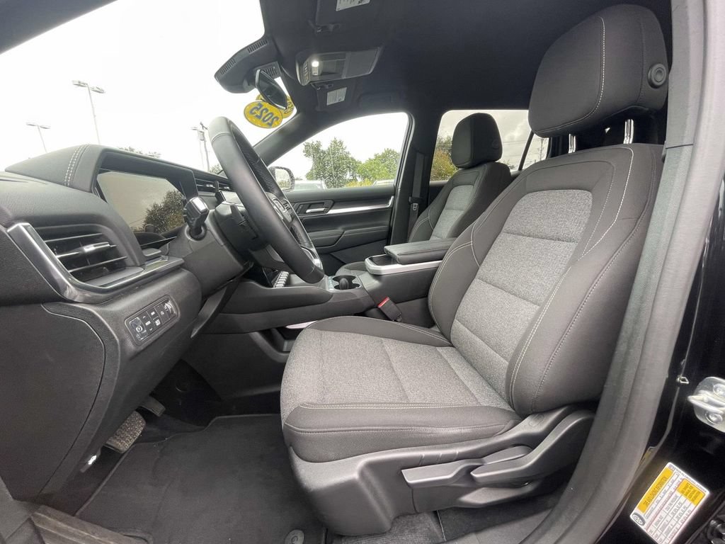 Used 2025 GMC Terrain Elevation AWD/4WD image 16