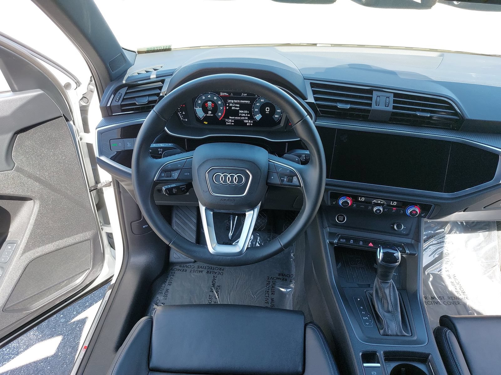 Certified 2025 Audi Q3 2.0T Premium w/ Convenience Package AWD/4WD image 16