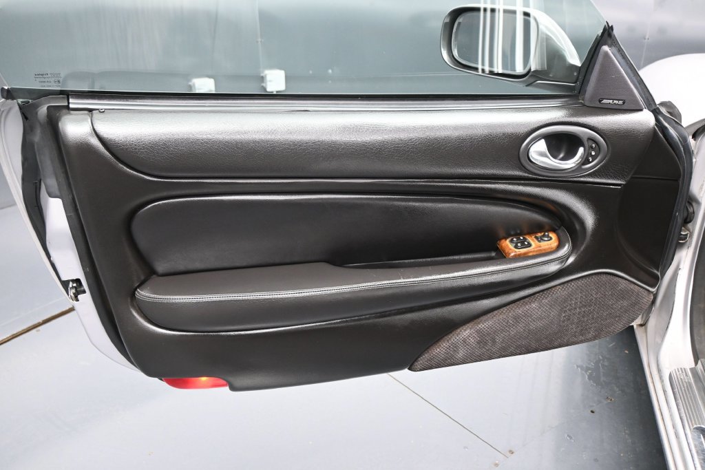Used 2004 Jaguar XK8 Convertible RWD image 10