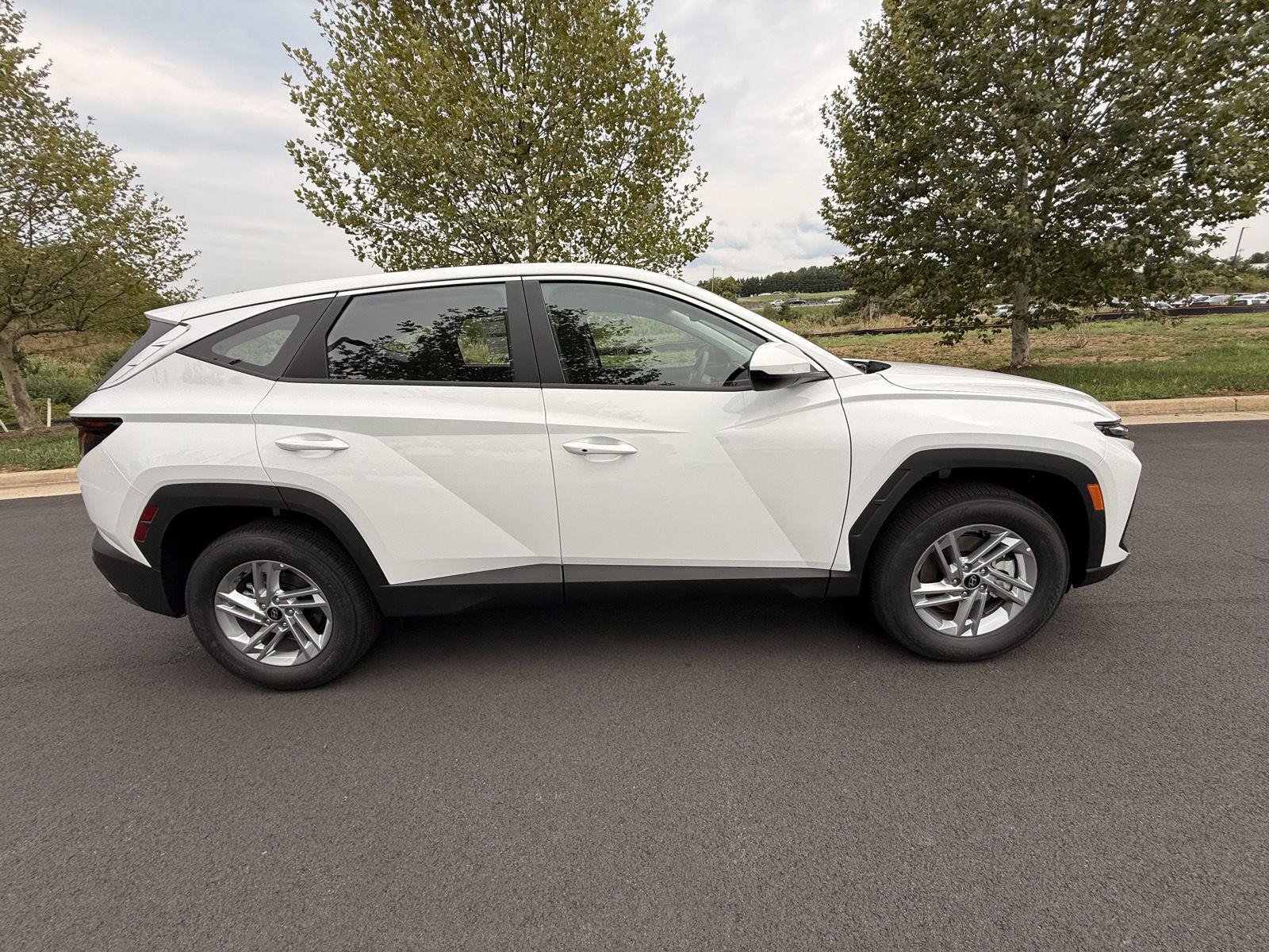 New 2026 Hyundai Tucson SE AWD/4WD image 4