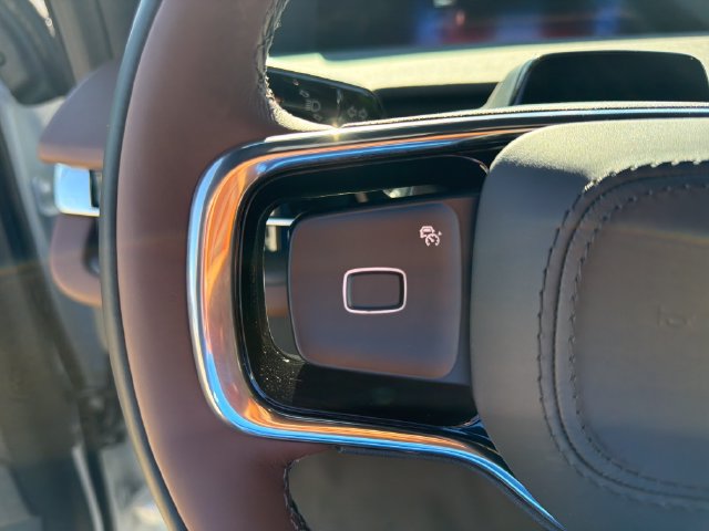 New 2026 Lincoln Navigator Reserve AWD/4WD image 27
