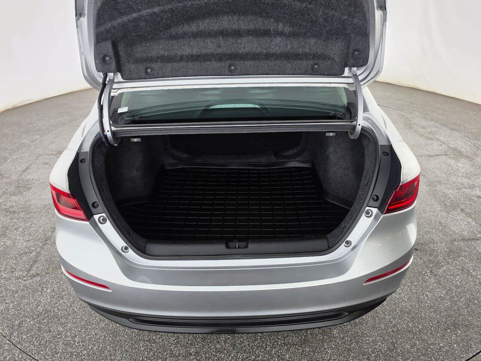 Used 2021 Honda Insight EX image 14